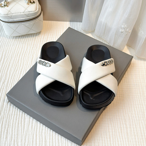 Chaussons souples à enfiler pour enfants, nouveau style designer 2026, chaussures d'intérieur confortables pour garçons et filles, légères et respirantes - Product Image 3