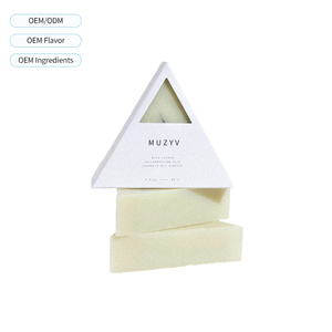 Barre <span class=keywords><strong>de</strong></span> savon triangulaire multi-usage pour le corps, sans plastique, huile <span class=keywords><strong>de</strong></span> macadamia + charbon <span class=keywords><strong>de</strong></span> <span class=keywords><strong>kaolin</strong></span>, parfum méditatif. - Product Image 1