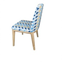 Chaise de salle à manger de style nordique avec assise et dossier rembourrés pour café, restaurant, événement, support personnalisé
