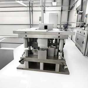 मेरुई उच्च परिशुद्धता प्रगतिशील स्टील मोल्ड अंतर्निहित टैपिंग डाई मशीन के लिए मशीन भागों कार भागों को मुद्रांकन - Product Image 3