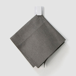 Chiffon de nettoyage pour voiture en microfibre antimicrobienne Black Magic, séchage rapide, carré, pour vitres, facile à utiliser, élimine les traces d'eau - Product Image 6