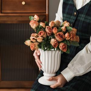 Vase en céramique rétro français Hydroponique Style médiéval américain Luxe léger Arrangement floral Salon Table à manger Décoration de la maison - Product Image 4