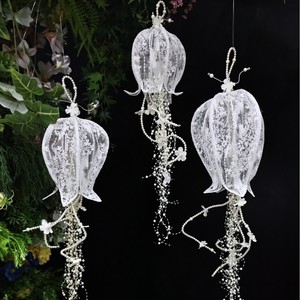 LANJO Elegante Encaje Blanco con Perlas Colgantes, Lirios del Valle, Accesorios para Eventos de Boda, Decoraciones Florales de Encaje para Bodas - Product Image 3