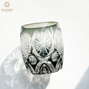 Tasse à eau japonaise Edo Kiriko Whiskey Grey Crystal Glass Flash Locke Cup Tasse à eau japonaise en verre à vin faite à la main - Product Image 1