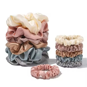 Vente en gros d'élastiques à cheveux en satin de soie de couleur unie avec logo personnalisé, accessoires pour femmes, élastiques à cheveux OEM - Product Image 2
