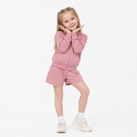 Ensemble de survêtement élégant en molleton à manches longues, coupe ample et oversize, avec veste zippée courte à double fermeture éclair et short boxer