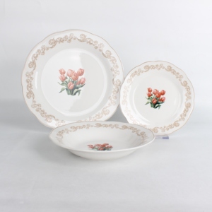 Service de table en porcelaine <span class=keywords><strong>rose</strong></span> vintage - <span class=keywords><strong>Vaisselle</strong></span> élégante en céramique avec bordure dorée festonnée - Product Image 3