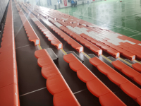 Sièges de tribune haute capacité, durables, imperméables en HDPE/PE, garantie 5 ans pour les stades, les arènes et les espaces extérieurs