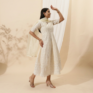 Elegante Vestido Anarkali Chikankari con Dupatta para Mujer - Vestido para Fiesta de Bodas - Product Image 1