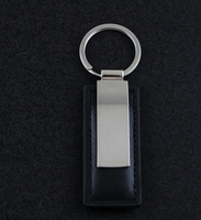 Porte-clés publicitaire personnalisé avec logo laser, petit pendentif en métal et cuir PU pour voiture, avec plastique et cuivre – En stock – Petit cadeau