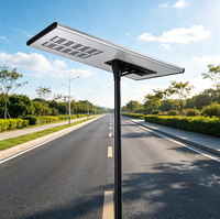 Lampadaire solaire LED tout-en-un haute luminosité 400W, étanche IP66, avec panneau solaire monocristallin et capteur de mouvement