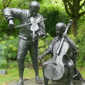 Garten dekoration metall handwerk mann spielen violine bronze skulptur