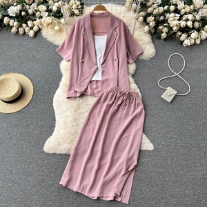 Trang Phục Nữ Phong Cách Thường Ngày Mới 2023 Áo Khoác Ba Mảnh Ngắn Tay + Áo Ba Lỗ Màu Trắng + Váy Lửng Cạp Cao Bộ Đồ Nữ - Product Image 3