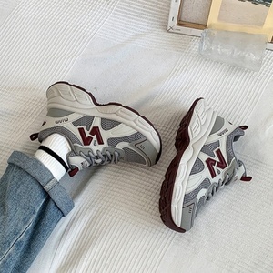 Chaussures de course tendance décontractées respirantes légères et confortables pour femmes, nouvelle collection 2025, chaussures de sport à semelle épaisse - Product Image 6