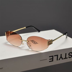 Occhiali da Sole Miuji Senza Montatura Blu <span class=keywords><strong>Y2K</strong></span> Curvi UV400 per Donne Moda di Alta Gamma - Product Image 3