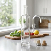 Vente en gros de bouteilles de vin, de liqueur, de vodka et de spiritueux en verre cristallin de 750 ml, avec bouchon en liège, couleur personnalisée, surface transparente, forme plate, logo personnalisé