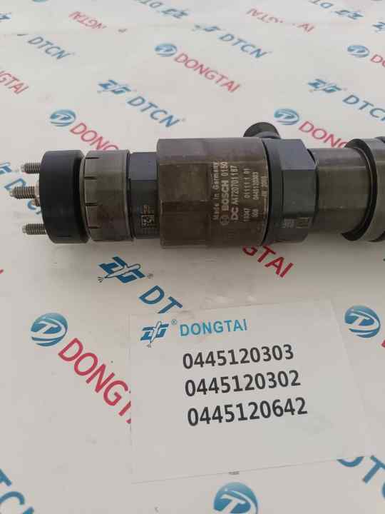 Diesel-Kraftstoffinjektor 0445120303 A4720701187 0445120302 