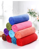 Usine OEM Vente en gros Microfibre LOGO personnalisé Main Visage Gym Sport Petite serviette carrée Multi-size Fenêtre Lavage de sol Serviettes de séchage