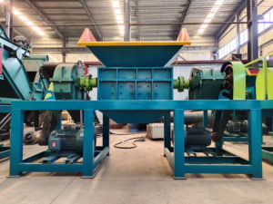 Trituradora de Cobre, Aluminio y Acero Inoxidable Modelo BRD 1000, Eficiente Trituradora con Motor y Engranajes para <span class=keywords><strong>Reciclaje</strong></span> de Cables y Metales - Product Image 3