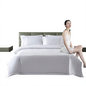 <span class=keywords><strong>Linge</strong></span> <span class=keywords><strong>de</strong></span> <span class=keywords><strong>lit</strong></span> d'hôtel en pur <span class=keywords><strong>coton</strong></span> <span class=keywords><strong>satin</strong></span>é blanc 80 <span class=keywords><strong>fils</strong></span>, personnalisable pour les B&B, y compris un ensemble <span class=keywords><strong>de</strong></span> draps quatre pièces - Product Image 1