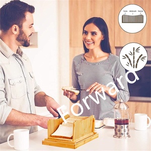 Rebanadora <span class=keywords><strong>de</strong></span> pan <span class=keywords><strong>de</strong></span> bambú <span class=keywords><strong>de</strong></span> grado alimenticio Baguette ingletada con juego <span class=keywords><strong>de</strong></span> cortadores <span class=keywords><strong>de</strong></span> sándwich - Product Image 5