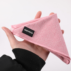 סיטונאי כלב הליכה אביזרי מותאם אישית הדפסת לוגו כלב בנדנה כותנה פוליאסטר משולש כלב צעיף בנדנה - Product Image 3