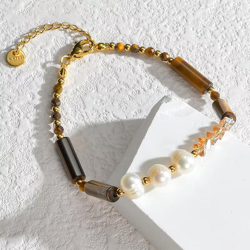 สีน้ำตาล