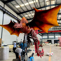 Statue de dragon volant animatronique en métal grandeur nature avec ailes mobiles pour une utilisation en intérieur/extérieur dans les parcs d'aventure publics