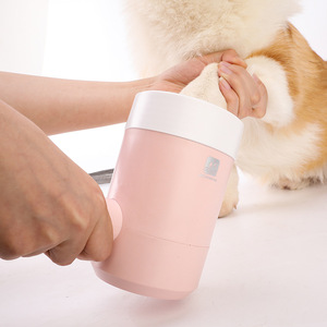Gobelet de lavage automatique pour pattes d'animaux, personnalisé, en plastique épaissi, adapté à toutes les saisons et au nettoyage des animaux en extérieur. - Product Image 4