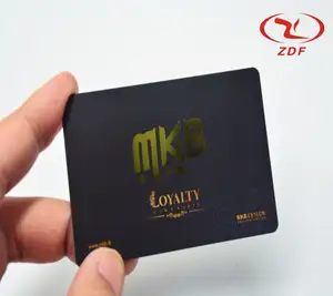 Nhà Máy Bán Buôn Tùy Chỉnh In PVC Gift Card VIP Thành Viên Trung Thành Thẻ Chữ Ký Bảng Điều Khiển Với Embossed Số - Product Image 4