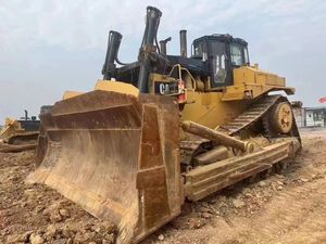 Japan Used D11N D7R D8R D9R <span class=keywords><strong>D11T</strong></span> D11R D11N tanah Road Earthmover <span class=keywords><strong>Dozer</strong></span> Crawler untuk kucing - Product Image 3
