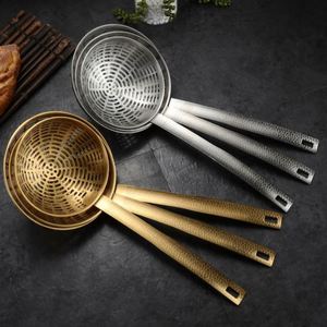 Accesorios de Cocina, Colador Profesional de Acero Inoxidable, Cuchara con Filtro de Malla, Escurridor de Orificios Grandes para Drenar Agua y Aceite Rápidamente - Product Image 3