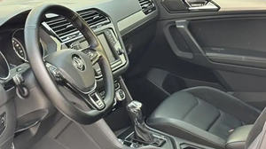 Новый внедорожник Volkswagen Tiguan L PHEV 300TSI, леворульный, автоматический, бензиновый, б/у - Product Image 5