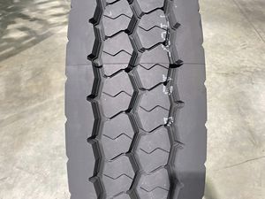 Neumáticos Comerciales Marca Tourador al por Mayor en Tailandia, 11R22.5 295/75R22.5 11R24.5 295 75r22.5 - Product Image 2