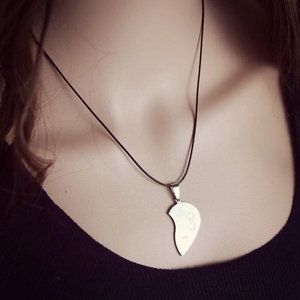 Coppie Gioielli Rotto Collane Del Cuore Nero Coppia <span class=keywords><strong>Collana</strong></span> In Acciaio Inox Incidere Love You Pendenti di <span class=keywords><strong>Collana</strong></span> di san Valentino - Product Image 3