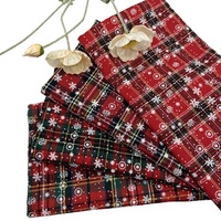Tissu Brocart Imprimé Flocons de Neige Poinsettia en Polyester Teint en Fil Résistant à l'Abrasion pour Nappe Décorative Festive, Coussin et Poupée