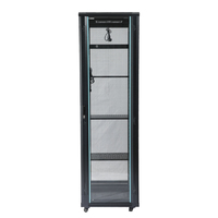 Armoires de réseau de centre de données extérieures 42U personnalisées porte en verre 19 pouces hub réseau serveur support montable au sol stock réseau