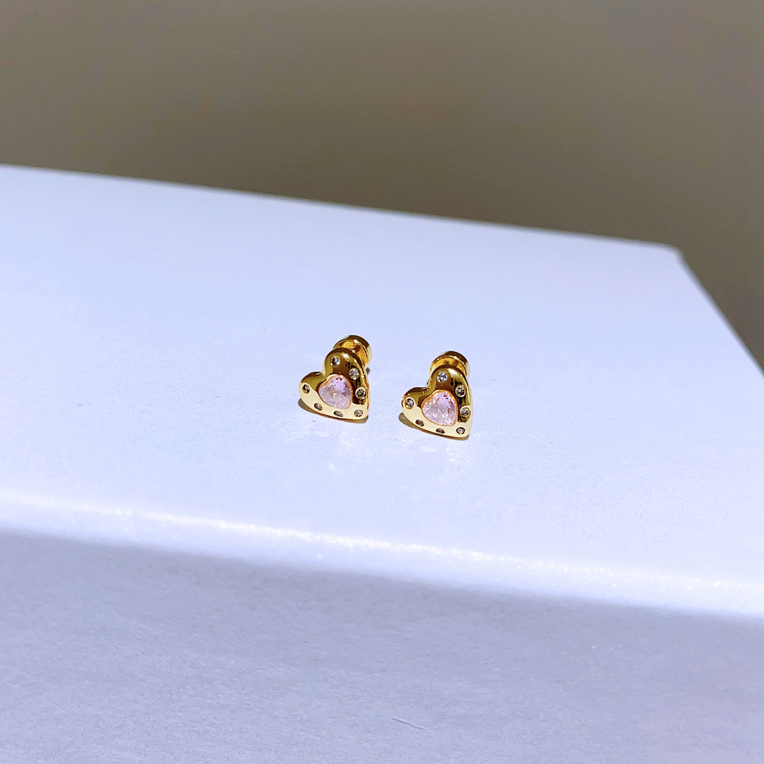 Cuore in zircone rosa oro