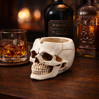 Vente en gros de résine artisanale personnalisable pour cendrier, décoration d'Halloween, accessoires de fumeur gothiques, porte-cigarette squelette, maison