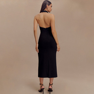 Robe longue moulante à col licou et revers, sans manches, dos nu, coupe ajustée, taille naturelle, boutons, élégante pour soirée - Product Image 3