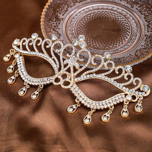 Máscara de Pedrería para Disfraces de Novia, Accesorios para Fiestas de Boda, Máscara con Flecos de Pedrería, Accesorios para Vestidos de Banquete - Product Image 4