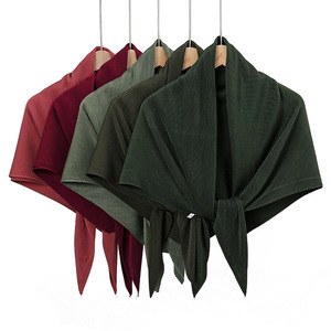 Chal de mujer de alta calidad Color sólido plisado Malasia bufanda <span class=keywords><strong>Jijab</strong></span> satén moda cálido cuadrado tipo musulmán pañuelo para la cabeza - Product Image 2