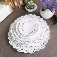 Napperons en papier jetables de 10 pouces, napperons en dentelle pour la décoration de gâteaux, la décoration alimentaire, la décoration de table de mariage