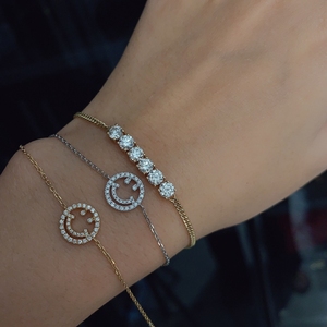 อาซูโอทอง 18K เพชรธรรมชาติ 0.16 กะรัต สร้อยข้อมือรูปหน้ายิ้มแบบนางฟ้า ทรงกลมเจียระไนแบบบริลเลียนท์ เรียบง่าย สำหรับเด็กผู้หญิงและเด็ก เครื่องประดับคุณภาพสูง Au750 - Product Image 5