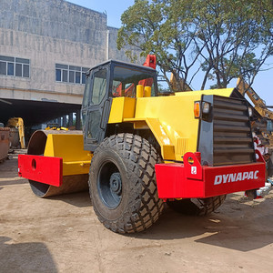 Rouleau vibratoire à tambour unique Dynapac CA25D d'occasion, 10,5 tonnes, moteur Deutz/Cummins, entièrement hydraulique, bon état. - Product Image 3