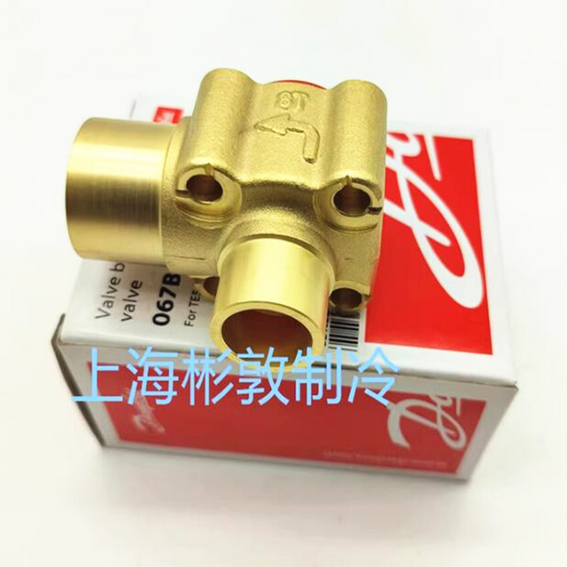New and Original Expansion Valve Base 067B4010 Stock in Warehouse