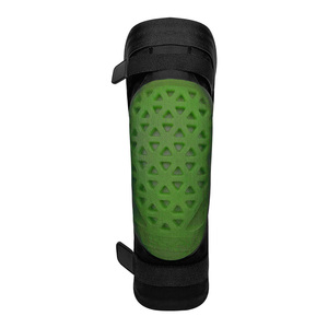 स्की कोहनी स्की/स्नोबोर्ड के लिए प्रो-एवा फोम रक्षक, प्रबलित पैडिंग और उच्च सुरक्षा के साथ एडजस्टेबल शीतकालीन गियर गियर - Product Image 4