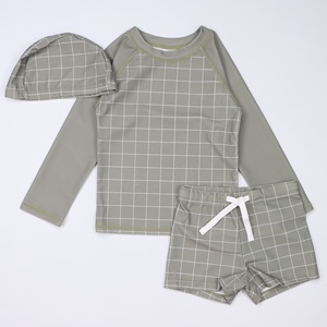 Vente en gros Maillot <span class=keywords><strong>de</strong></span> <span class=keywords><strong>bain</strong></span> d'été mignon pour bébé garçon Maillot <span class=keywords><strong>de</strong></span> <span class=keywords><strong>bain</strong></span> à carreaux vert <span class=keywords><strong>militaire</strong></span> avec <span class=keywords><strong>short</strong></span> à manches longues crème solaire pour enfants - Product Image 1