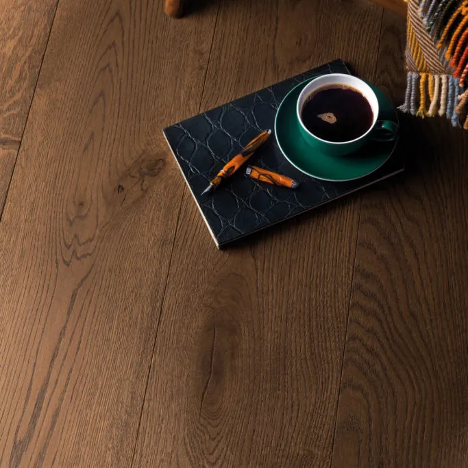 2023 nuovo Design rovere rosso affumicato pavimenti in legno multistrato per la casa