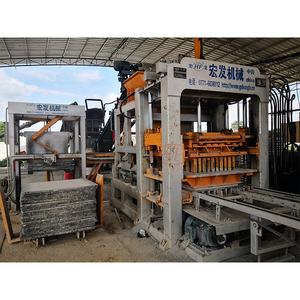 Machine à blocs creux mélangeur convoyeur à bande machine de fabrication de briques en béton <span class=keywords><strong>prix</strong></span> limite fabricant de blocs de sable machine à briques automatique - Product Image 4